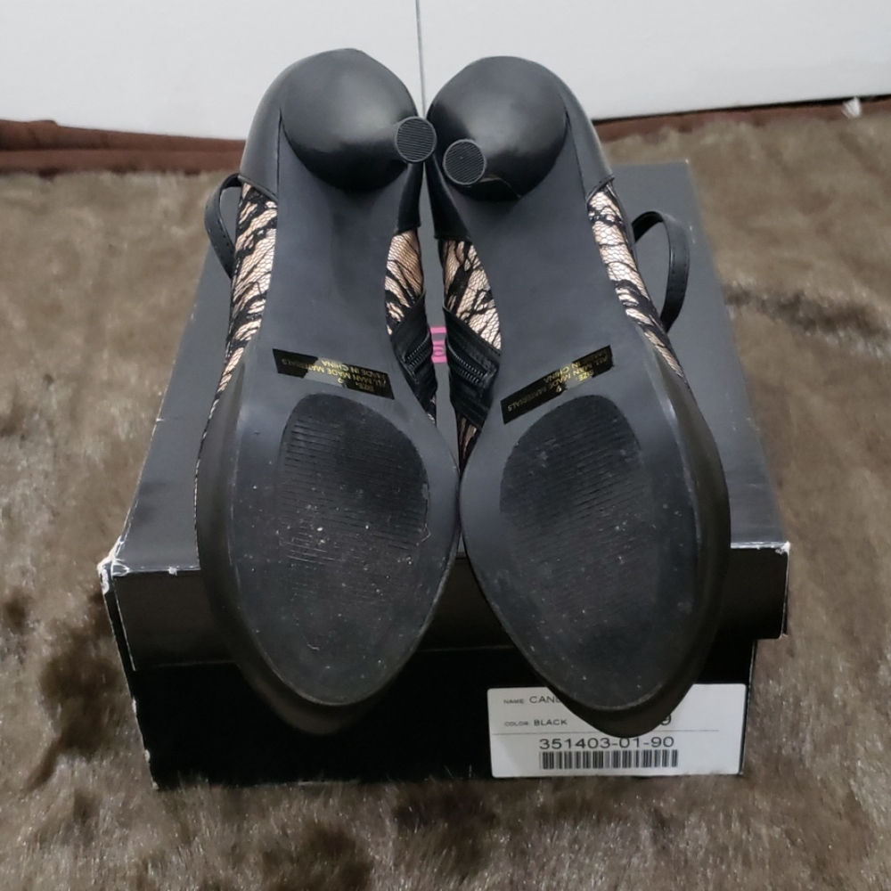 Heels - Picture 6 of 6